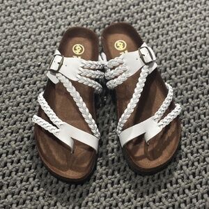 ☀️ NIB White Mountain Footbeds HAYLEIGH White Leather Sandals 10